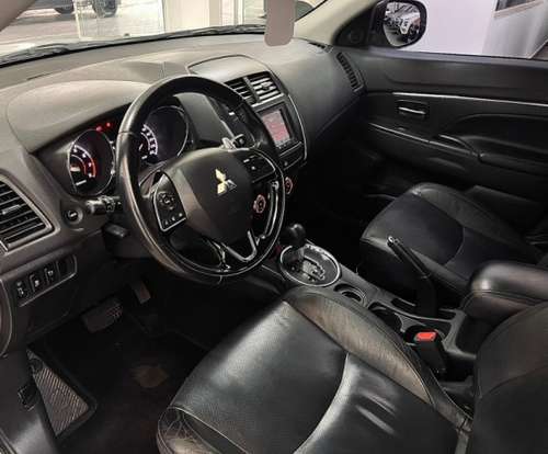 MITSUBISHI-ASX-2019
