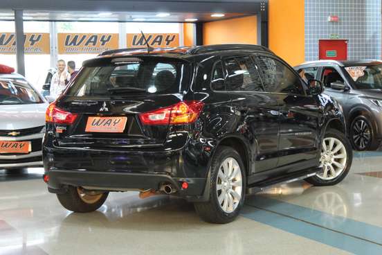 MITSUBISHI-ASX-2015