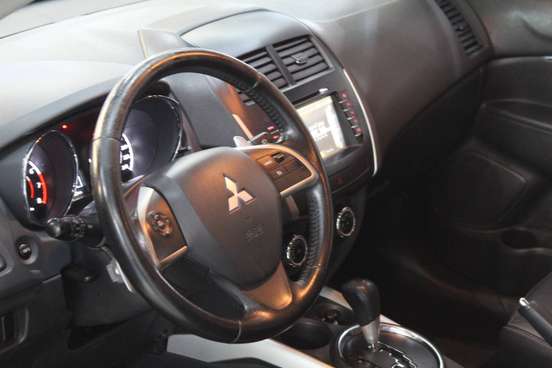 MITSUBISHI-ASX-2015
