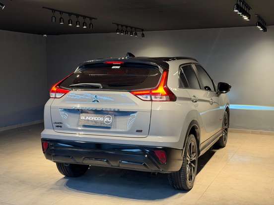 MITSUBISHI-ECLIPSE CROSS-1.5 MIVEC TURBO GASOLINA HPE BLACK CVT MITSUBISHI-ECLIPSE CROSS-2025