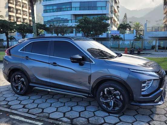 MITSUBISHI-ECLIPSE CROSS-1.5 MIVEC TURBO GASOLINA HPE-S BLACK S-AWC CVT MITSUBISHI-ECLIPSE CROSS-2025