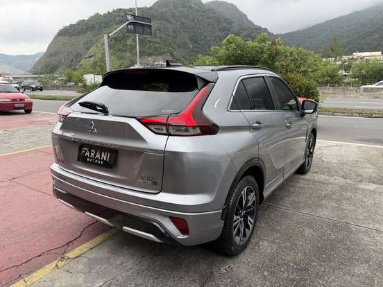 MITSUBISHI-ECLIPSE CROSS-1.5 MIVEC TURBO GASOLINA HPE-S CVT MITSUBISHI-ECLIPSE CROSS-2024