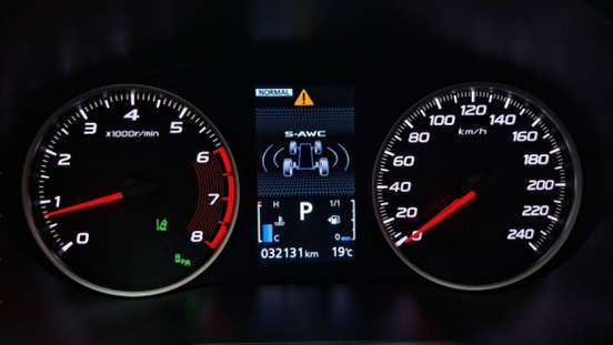 MITSUBISHI-ECLIPSE CROSS-2024