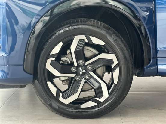 MITSUBISHI-ECLIPSE CROSS-1.5 MIVEC TURBO GASOLINA HPE-S CVT MITSUBISHI-ECLIPSE CROSS-2025