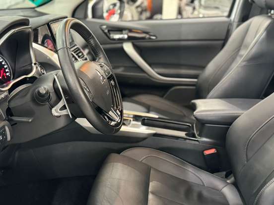 MITSUBISHI-ECLIPSE CROSS-2023