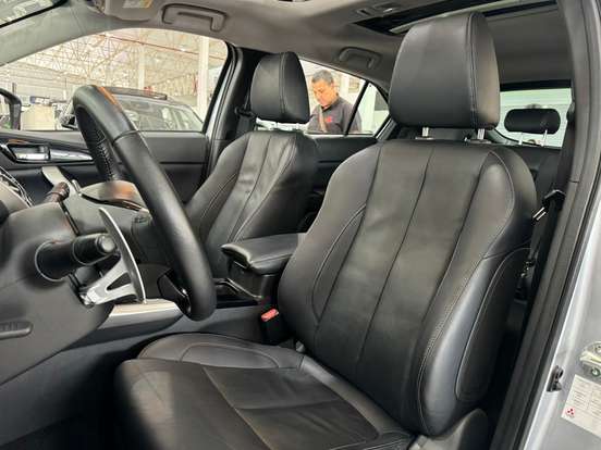 MITSUBISHI-ECLIPSE CROSS-1.5 MIVEC TURBO GASOLINA HPE-S CVT MITSUBISHI-ECLIPSE CROSS-2023