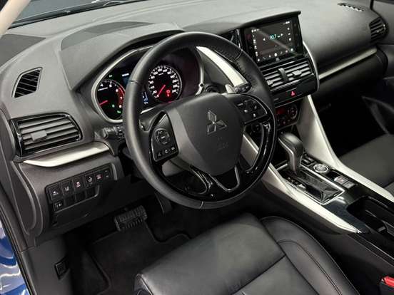 MITSUBISHI-ECLIPSE CROSS-2024