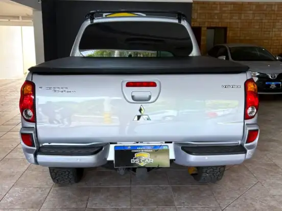 MITSUBISHI-L200-3.5 SPORT HPE 4X4 V6 24V FLEX 4P AUTOMÁTICO MITSUBISHI-L200-2010