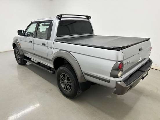 MITSUBISHI-L200 OUTDOOR-2.5 HPE 4X4 CD 8V TURBO INTERCOOLER DIESEL 4P MANUAL MITSUBISHI-L200 OUTDOOR-2008