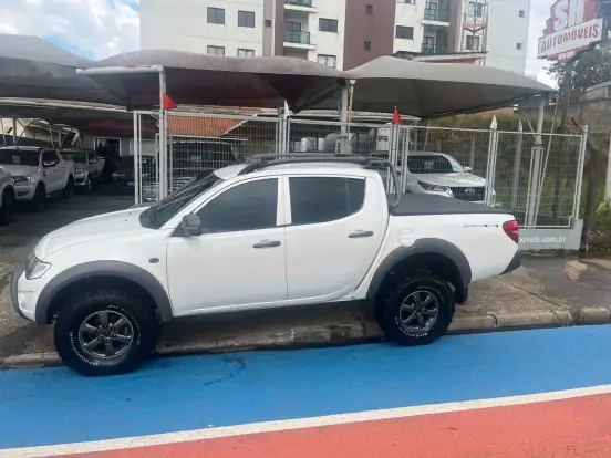 MITSUBISHI-L200 SAVANA-3.2 4X4 16V TURBO INTERCOOLER DIESEL 4P MANUAL MITSUBISHI-L200 SAVANA-2017