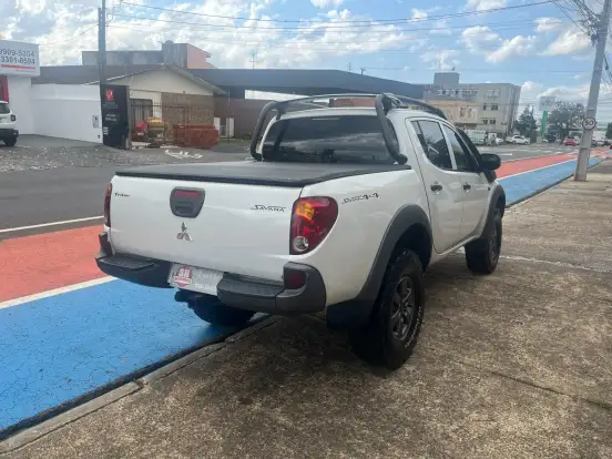 MITSUBISHI-L200 SAVANA-3.2 4X4 16V TURBO INTERCOOLER DIESEL 4P MANUAL MITSUBISHI-L200 SAVANA-2017