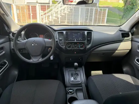 MITSUBISHI-L200 TRITON-2.4 16V TURBO DIESEL OUTDOOR GLS CD 4X4 AUTOMÁTICO MITSUBISHI-L200 TRITON-2021