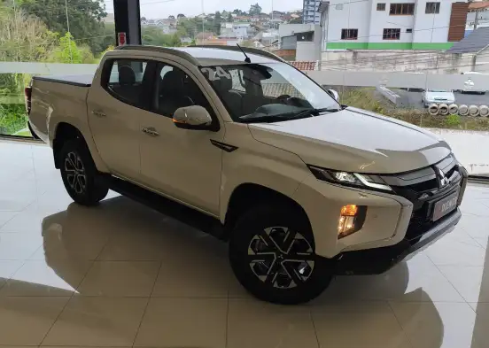MITSUBISHI-L200 TRITON-2023