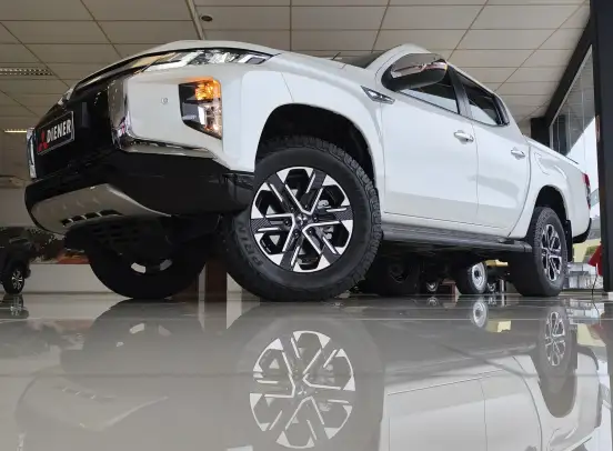 MITSUBISHI-L200 TRITON-2023