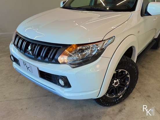 MITSUBISHI-L200 TRITON-2.4 16V TURBO DIESEL OUTDOOR GLX CD 4X4 MANUAL MITSUBISHI-L200 TRITON-2022