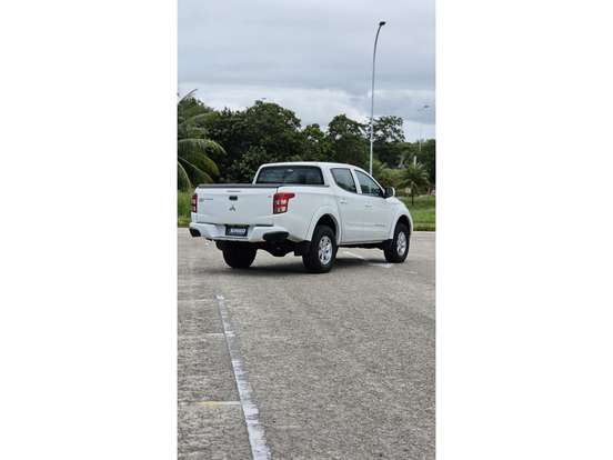 MITSUBISHI-L200 TRITON-2022