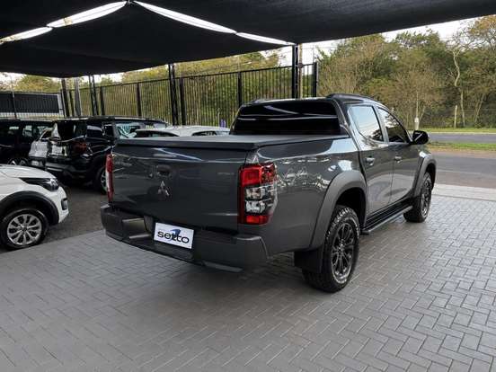 MITSUBISHI-L200 TRITON-2024