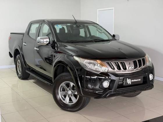 MITSUBISHI L200 TRITON 2.4 16V TURBO DIESEL SPORT HPE CD 4P 4X4 AUTOMÁTICO