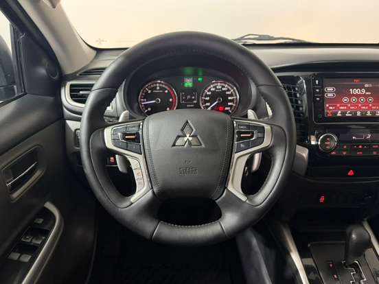 MITSUBISHI-L200 TRITON-2.4 16V TURBO DIESEL SPORT HPE CD 4P 4X4 AUTOMÁTICO MITSUBISHI-L200 TRITON-2019