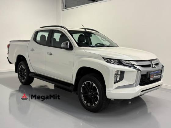 MITSUBISHI L200 TRITON 2.4 16V TURBO DIESEL SPORT HPE CD 4P 4X4 AUTOMÁTICO