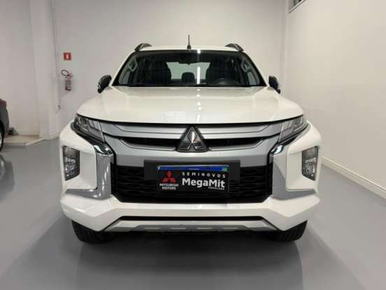 MITSUBISHI-L200 TRITON-2023