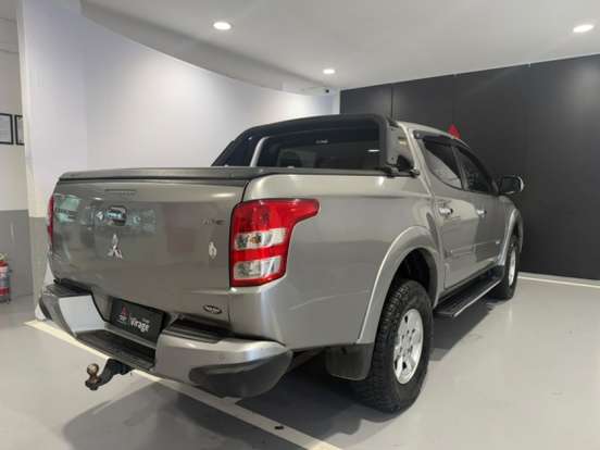 MITSUBISHI-L200 TRITON-2017