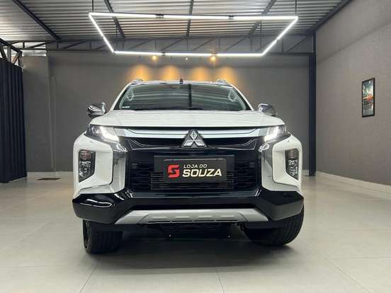 MITSUBISHI-L200 TRITON-2.4 16V TURBO DIESEL SPORT HPE-S CD 4P 4X4 AUTOMÁTICO MITSUBISHI-L200 TRITON-2024