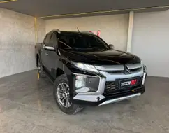 MITSUBISHI L200 TRITON 2.4 16V TURBO DIESEL SPORT HPE-S CD 4P 4X4 AUTOMÁTICO MITSUBISHI L200 TRITON 2.4 16V TURBO DIESEL SPORT HPE-S CD 4P 4X4 AUTOMÁTICO