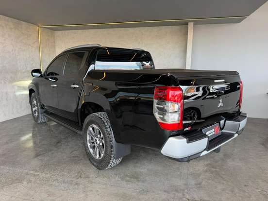 MITSUBISHI-L200 TRITON-2021
