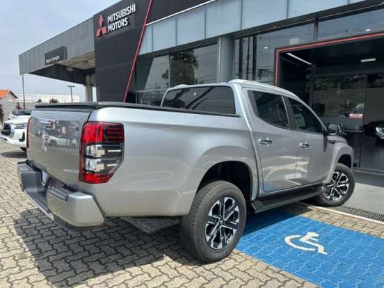 MITSUBISHI-L200 TRITON-2.4 16V TURBO DIESEL SPORT HPE-S CD 4P 4X4 AUTOMÁTICO MITSUBISHI-L200 TRITON-2023