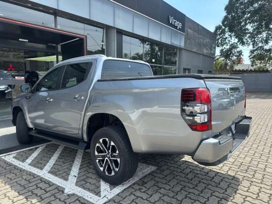 MITSUBISHI-L200 TRITON-2.4 16V TURBO DIESEL SPORT HPE-S CD 4P 4X4 AUTOMÁTICO MITSUBISHI-L200 TRITON-2023