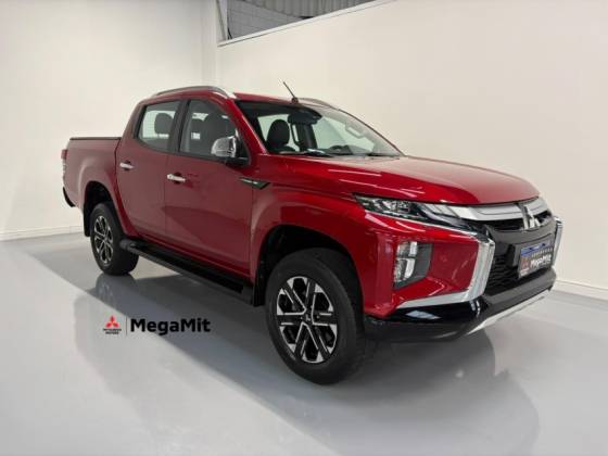 MITSUBISHI L200 TRITON 2.4 16V TURBO DIESEL SPORT HPE-S CD 4P 4X4 AUTOMÁTICO