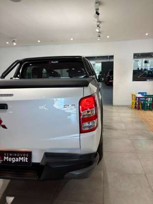 MITSUBISHI-L200 TRITON-2024