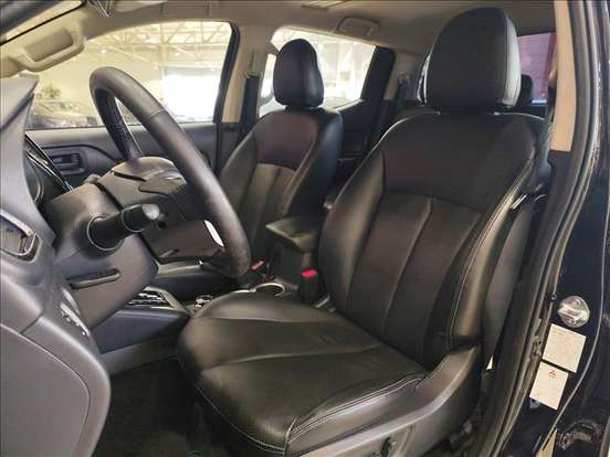 MITSUBISHI-L200 TRITON-2.4 16V TURBO DIESEL SPORT OUTDOOR PLUS CD 4P 4X4 AUTOMÁTICO MITSUBISHI-L200 TRITON-2024