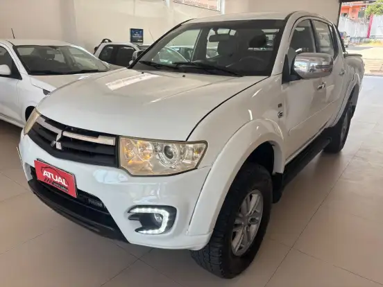 MITSUBISHI-L200 TRITON-3.2 HPE 4X4 CD 16V TURBO INTERCOOLER DIESEL 4P AUTOMÁTICO MITSUBISHI-L200 TRITON-2014