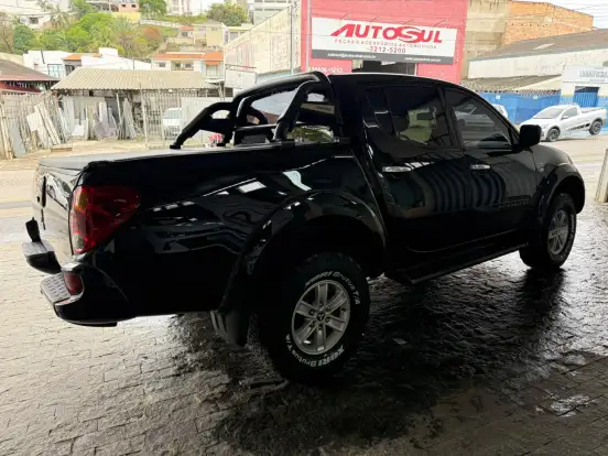 MITSUBISHI-L200 TRITON-2010