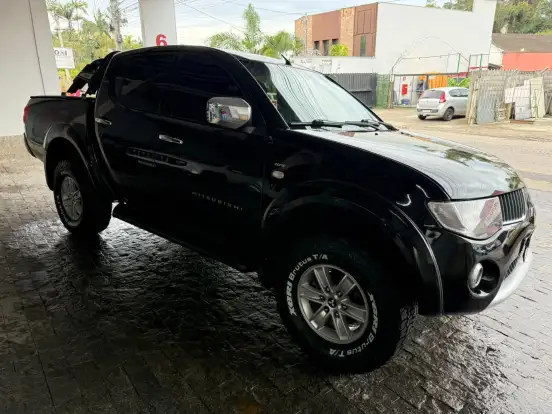 MITSUBISHI-L200 TRITON-2010