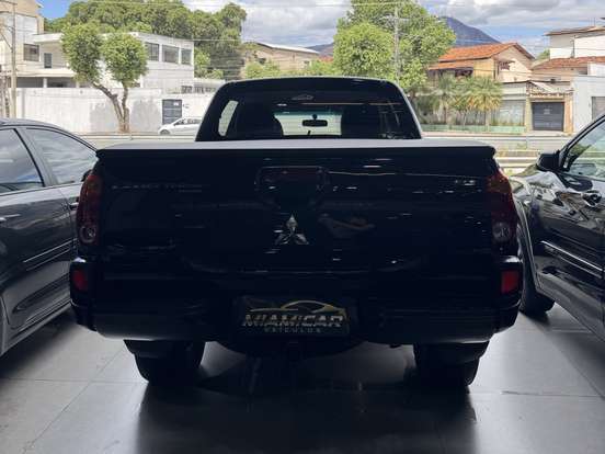 MITSUBISHI-L200 TRITON-3.2 HPE 4X4 CD 16V TURBO INTERCOOLER DIESEL 4P AUTOMÁTICO MITSUBISHI-L200 TRITON-2014