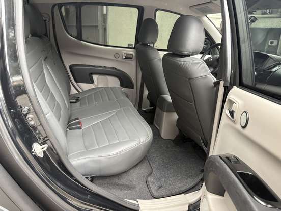 MITSUBISHI-L200 TRITON-3.5 HPE 4X4 CD V6 24V FLEX 4P AUTOMÁTICO MITSUBISHI-L200 TRITON-2012