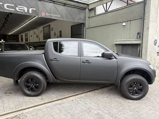 MITSUBISHI-L200 TRITON-3.5 HPE 4X4 CD V6 24V FLEX 4P AUTOMÁTICO MITSUBISHI-L200 TRITON-2012