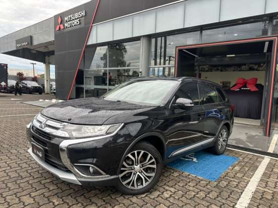 MITSUBISHI-OUTLANDER-2015