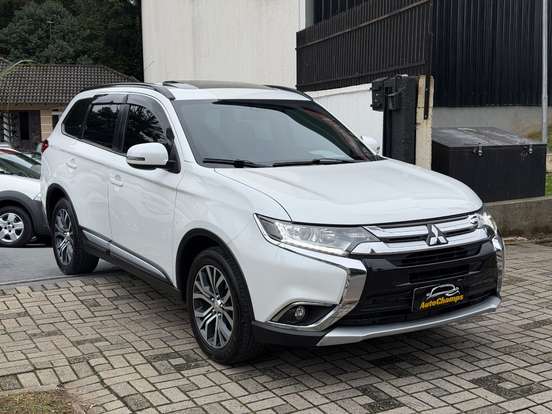 MITSUBISHI-OUTLANDER-2015