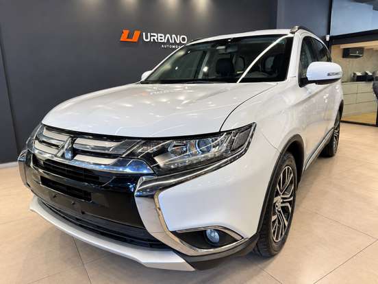 MITSUBISHI-OUTLANDER-2016