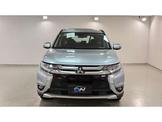 MITSUBISHI-OUTLANDER-2015
