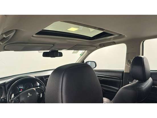 MITSUBISHI-OUTLANDER-2.0 16V GASOLINA 4P AUTOMÁTICO MITSUBISHI-OUTLANDER-2015