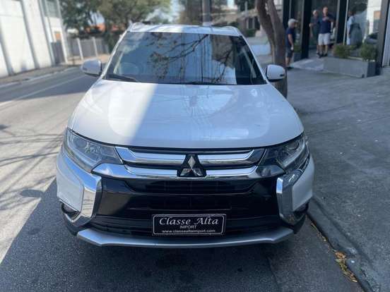 MITSUBISHI-OUTLANDER-2.0 COMFORT 16V GASOLINA 4P AUTOMÁTICO MITSUBISHI-OUTLANDER-2017