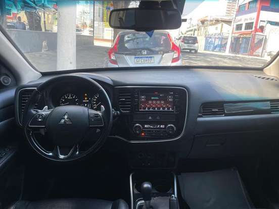 MITSUBISHI-OUTLANDER-2.0 COMFORT 16V GASOLINA 4P AUTOMÁTICO MITSUBISHI-OUTLANDER-2017