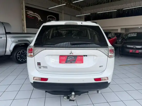 MITSUBISHI-OUTLANDER-3.0 GT 4X4 V6 24V GASOLINA 4P AUTOMÁTICO MITSUBISHI-OUTLANDER-2014