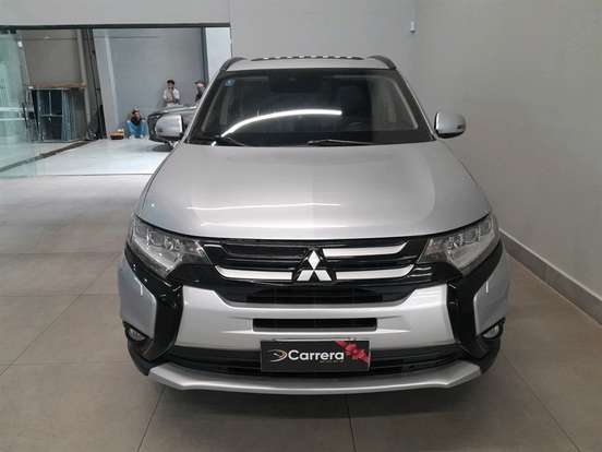 MITSUBISHI-OUTLANDER-2015