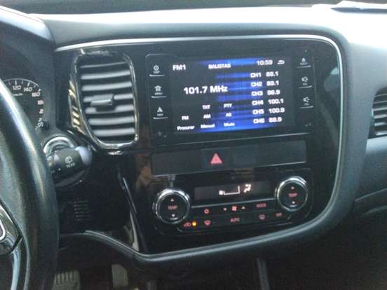 MITSUBISHI-OUTLANDER-2015